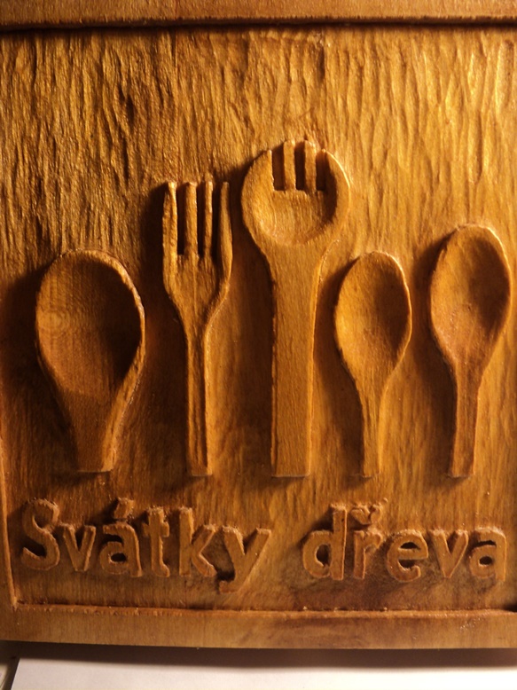 Dřevo v kuchyni 2014