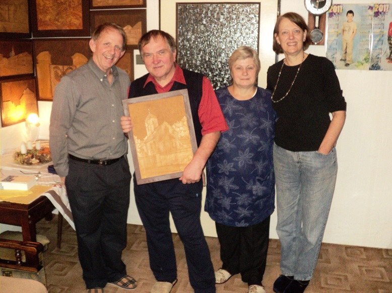 Lisa and Terry Browns from USA are buying this carving of Romanic Church in Mohelnice